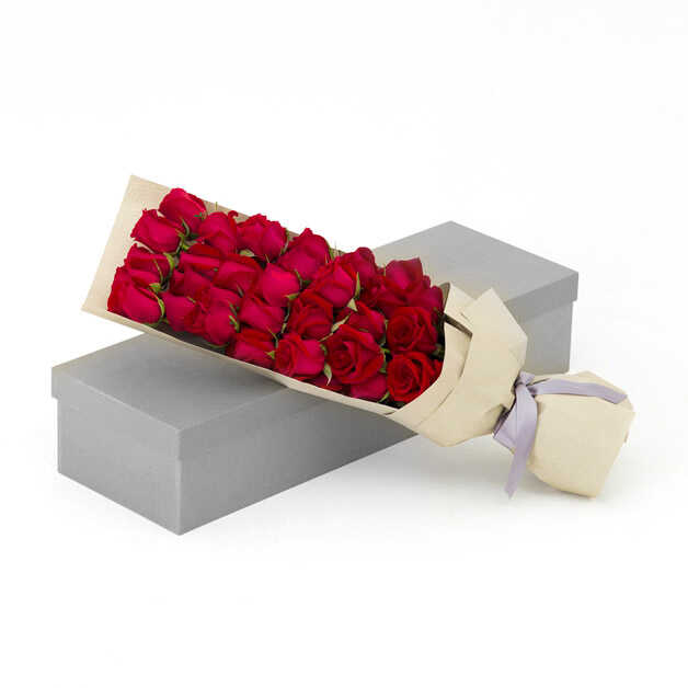 hộp hoa hồng đỏ thắm