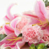 Bó hoa cẩm chướng và hoa huệ trắng 25 cành