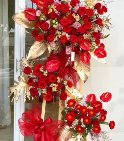 Kệ hoa khai trương đồng tiền