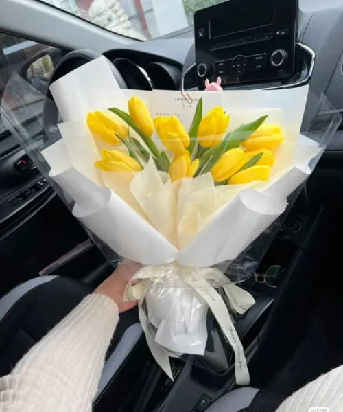 Bó hoa tulip vàng đẹp