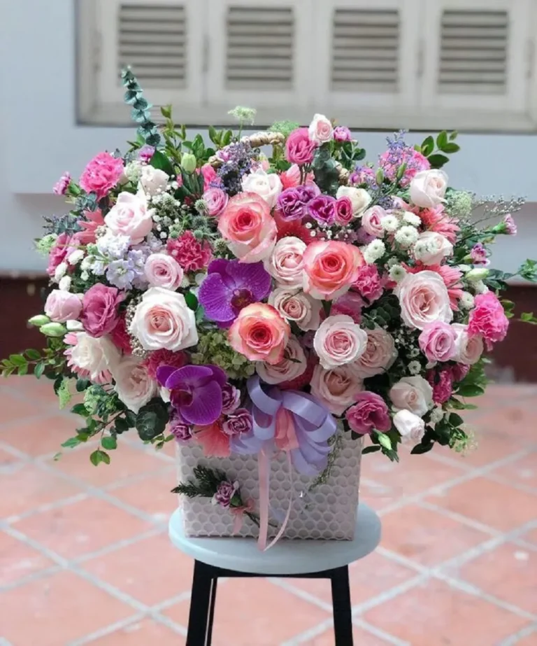 Lẵng hoa tặng người yêu