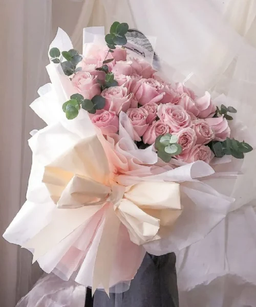 hoa sinh nhật bạn gái tone hồng pastel