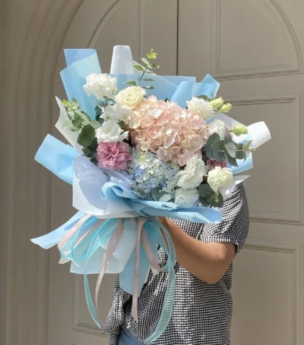 mẫu hoa sinh nhật sang chảnh với cẩm tú cầu nhập khẩu